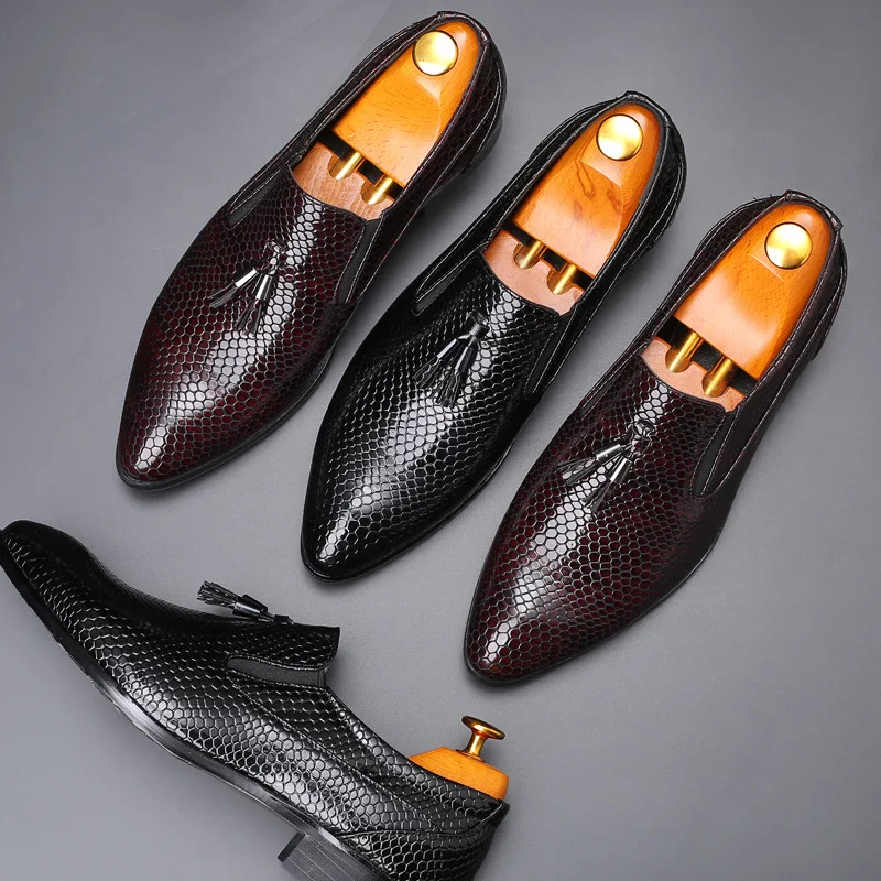 Высокое качество повседневные лоферы Мужские модельные остроконечные кожаные