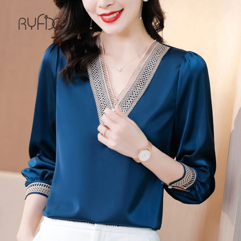 

Vintage V-Neck Blouse Women's Early Spring Autumn 2021 Foreign Style Lace Hollow Quality Wild Thin Long-Sleeved Chiffon Shirt