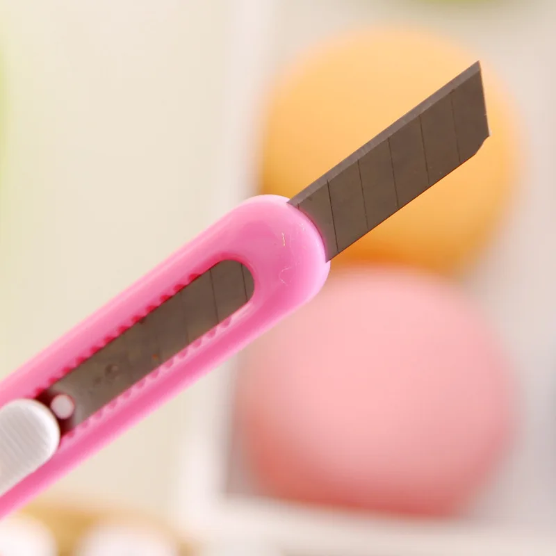 Deli карамельный цвет Универсальный мини нож фото коробка бумажный резак офисные