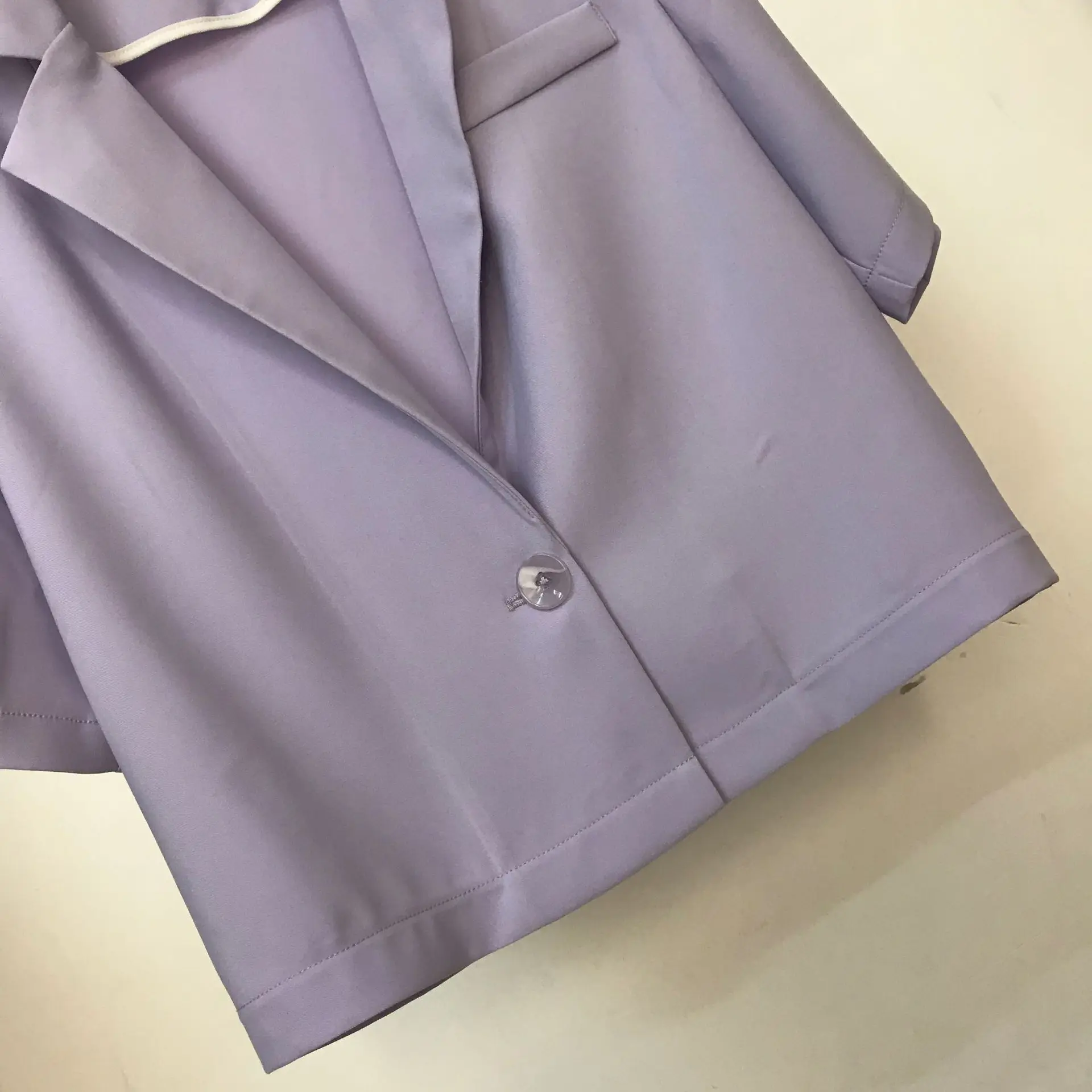 

Fashion Large Size Women Casual Cropped Short Suit Plus Size Loose Women Purple Suit Blazer Ladies Button Summer Top 3xl 4xl 5xl