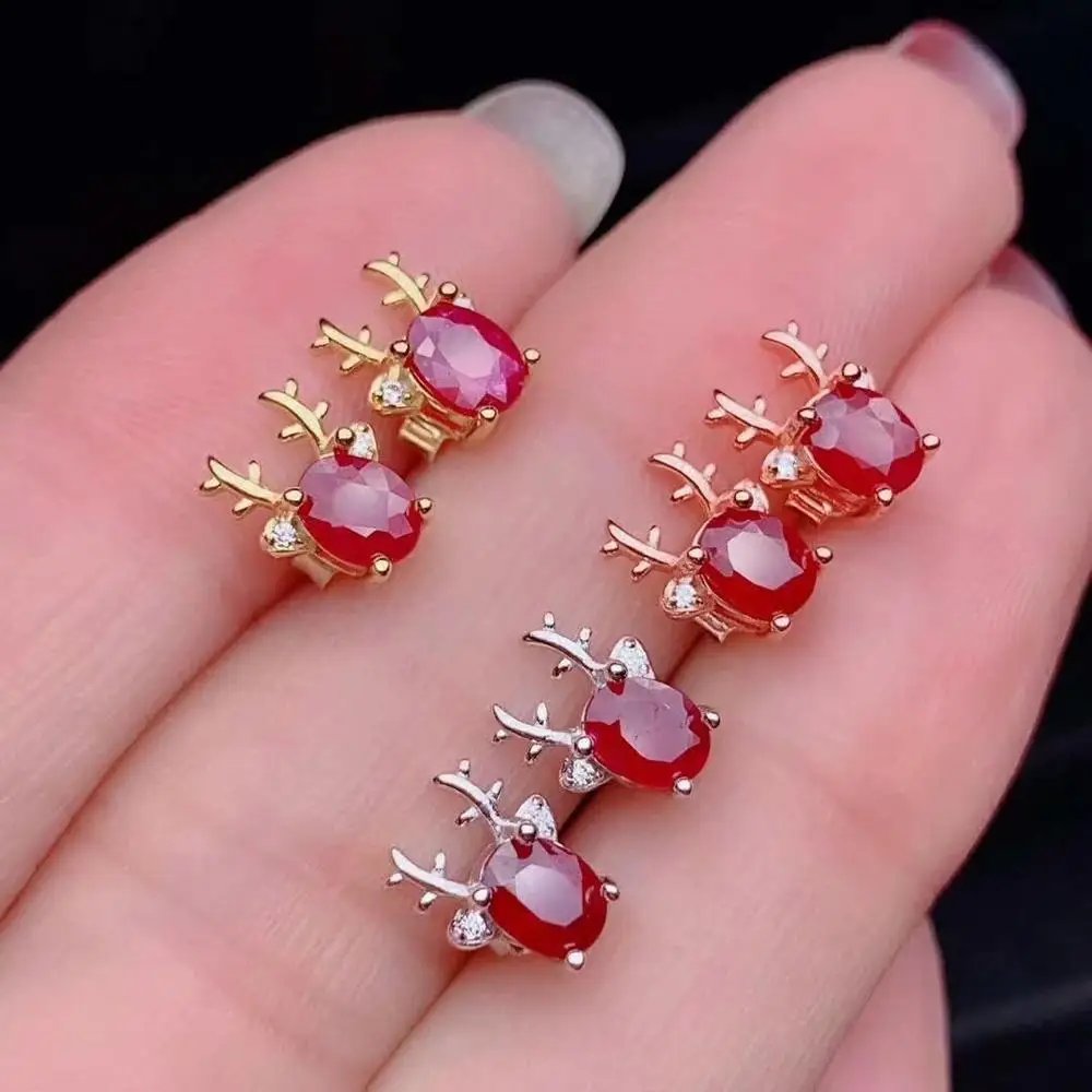 

Женские серьги-гвоздики из серебра 925 пробы, 4 Х5 мм