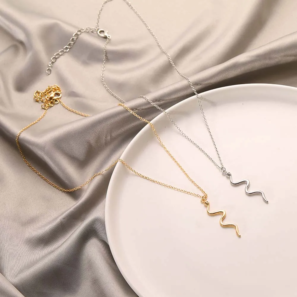 Женское Ожерелье с кулоном в виде змеи колье чокер тонкой цепочкой модное