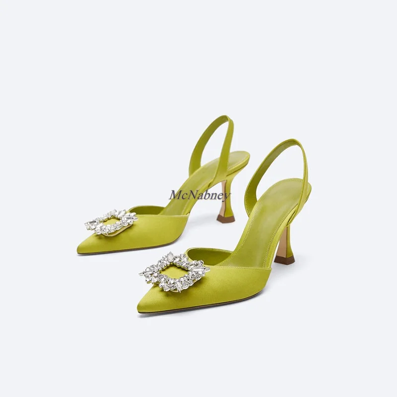 Туфли-лодочки на шпильке с ремешком пятке квадратные пуговицы заостренный носок