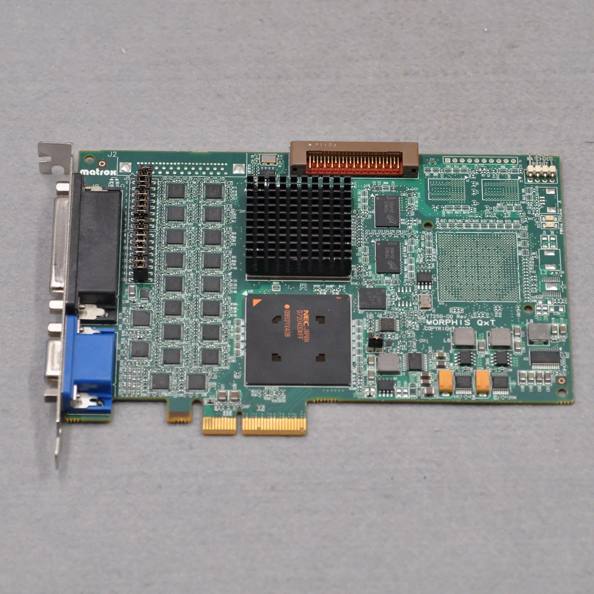 Matrox Y7250-00 Rev. Рамку захватами |