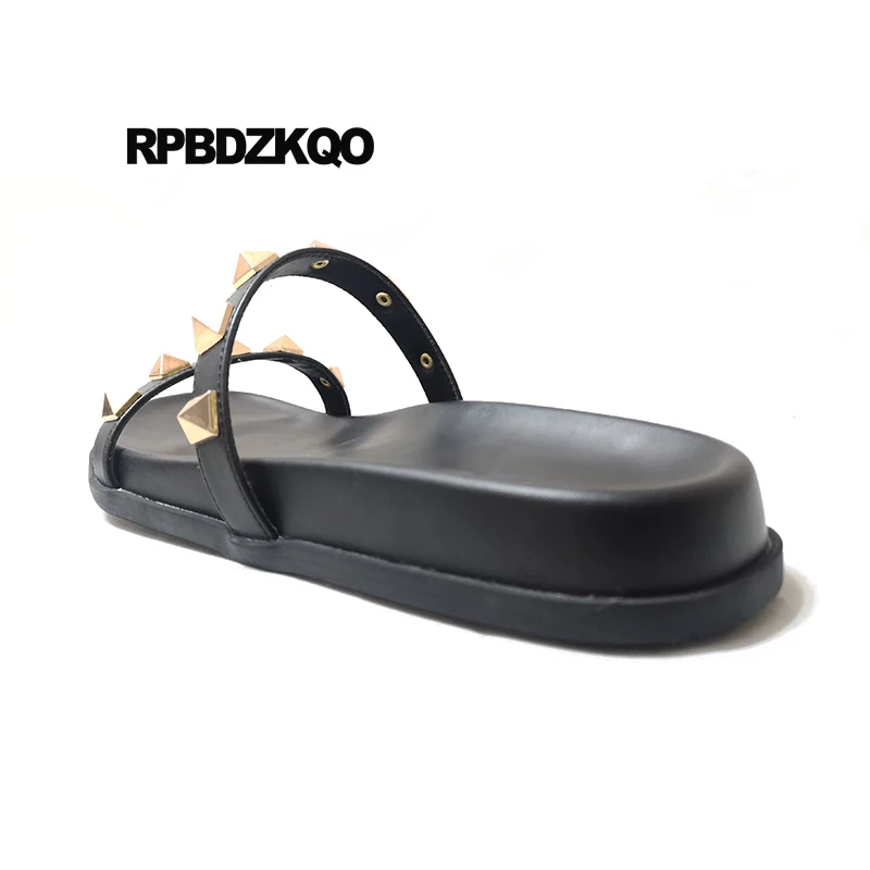 Rock Stud туфли женский пол сандалии заклепка лето широкая посадка плоские дизайнер