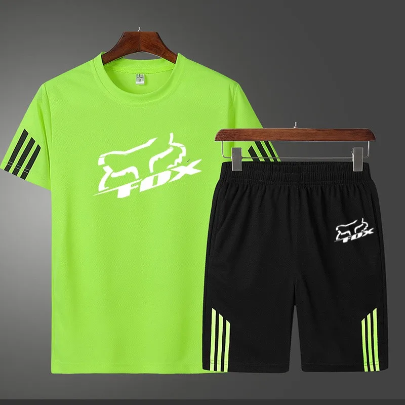 

Sportswear & Accessories