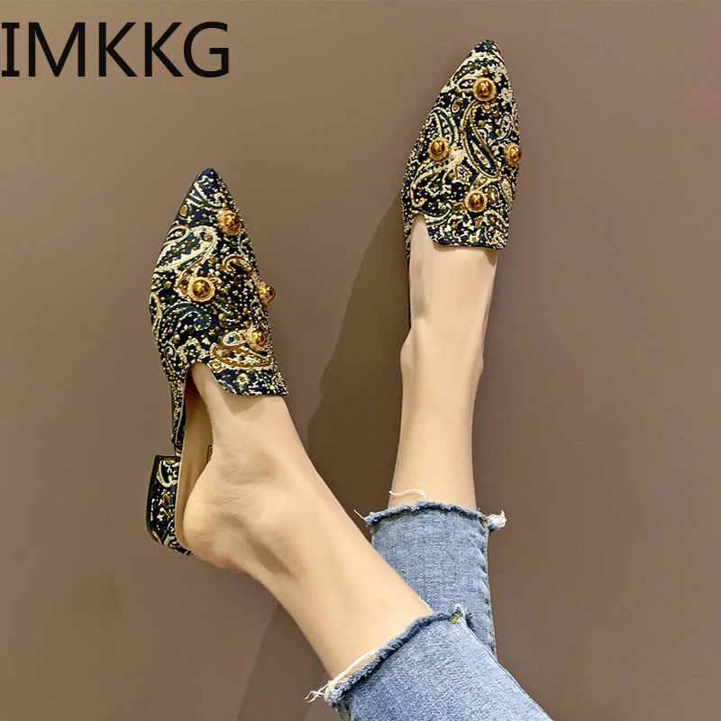 Женские мюли на низком каблуке с заостренным носком модные летние туфли