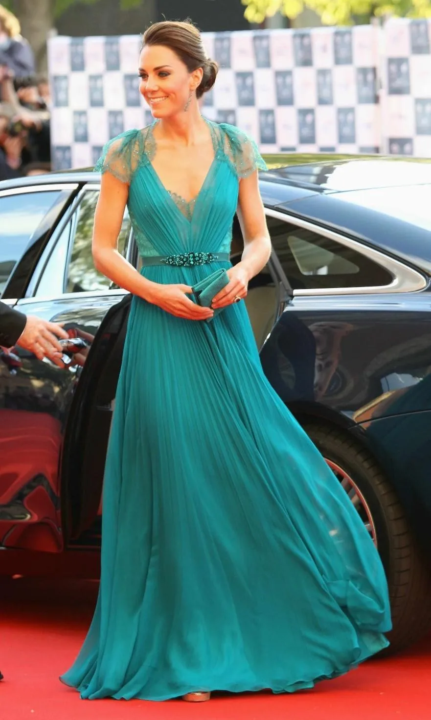 

2018 Sexy V Neck robe de soiree Cap Sleeves Kate Middleton Jenny Packham Green Lace Evening gown mother of the bride dresses