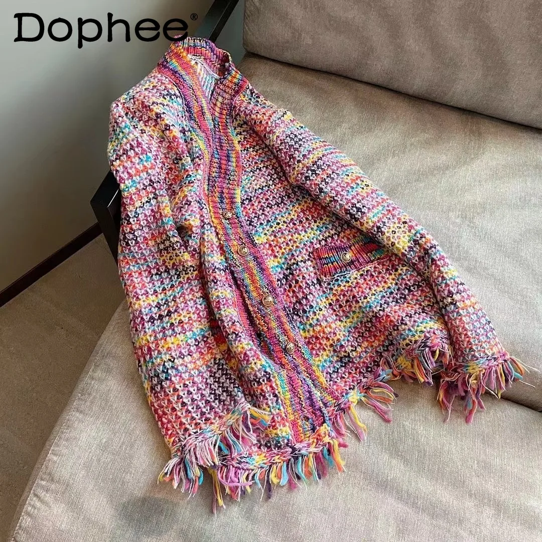 

Женский трикотажный кардиган с V-образным вырезом и бахромой