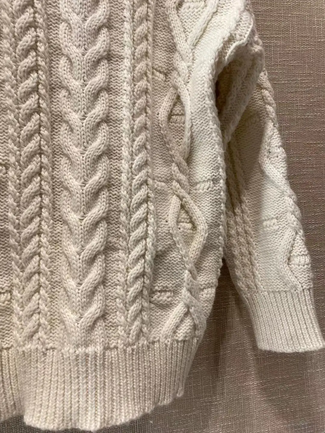 

2021 Autumn and Winter Round Neck Long Sleeve Pullover Twist Knit Sweater Women Fashion All-match Outer Wear