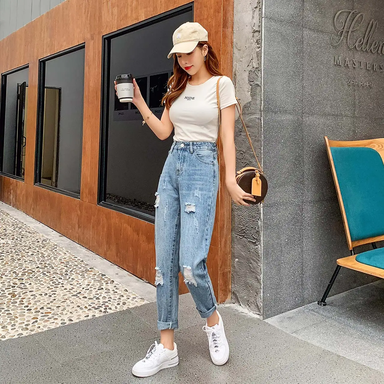 

TongSiHai Jeans Women High Waist Loose Straight Ripped Jeans Ladies Girls Students Light Blue Cotton Denim Trousers