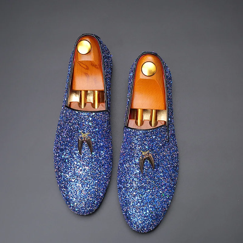 

2020 New Male Shoes Pointed Sequin Men's Shoes Fashion Tassel Pendant Shoes
