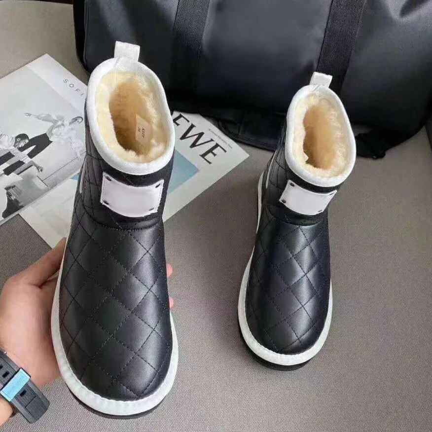 

Wool Snow Boots Women Winter Slip On Ankle Boots Flat Platform Round Toe Super Warm Down Shoes Thick-Soled Luxury Ankle Boots