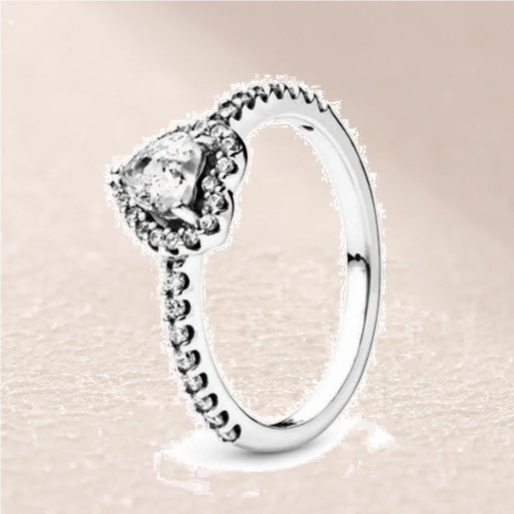 

198421C01 Sparkling Heart Ring