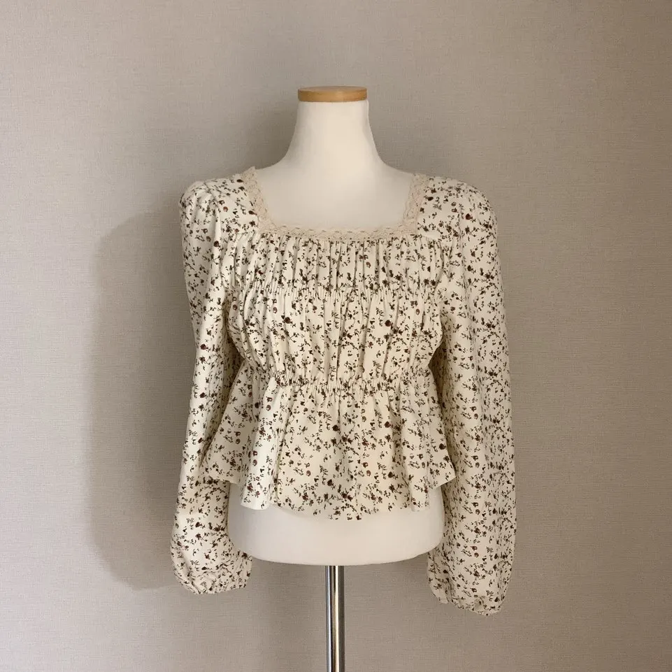 

Spring and Summer Long-sleeved Blouse Floral Comfortable Fashion Casual Korean Square Collar Women's Shirts