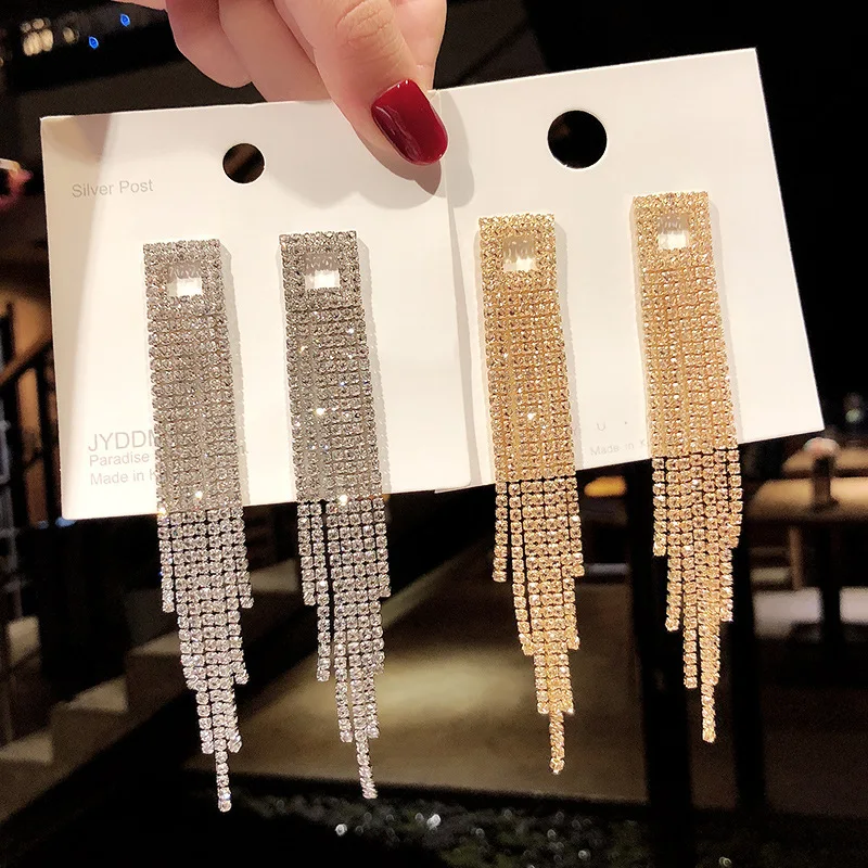 Женские серьги-подвески с кристаллами