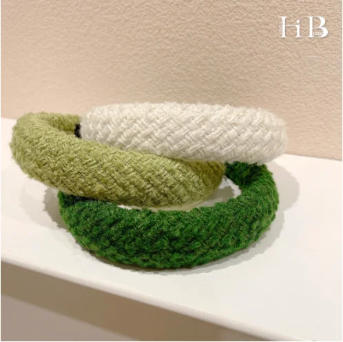 

Women Autumn/winter woven broad-brimmed headband female outing temperament plush hairbands