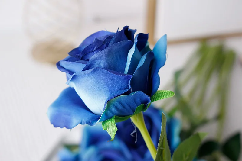 Erxiaobao Brand New Gradient Rose Artificial Flowers High Quality Fake Silk Wedding Flower for Home Living Room Decoration