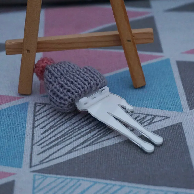 

Cartoon cute Icons Acrylic Badges for Backpack Badges Clothes Plastic Badge Kawaii Pin brooch Badge