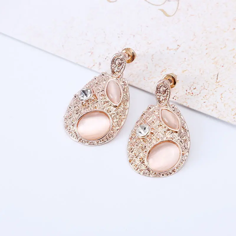 Ожерелье Комплект сережек для женщин Овальный Опал Набор Кристалл Золотой Цвет