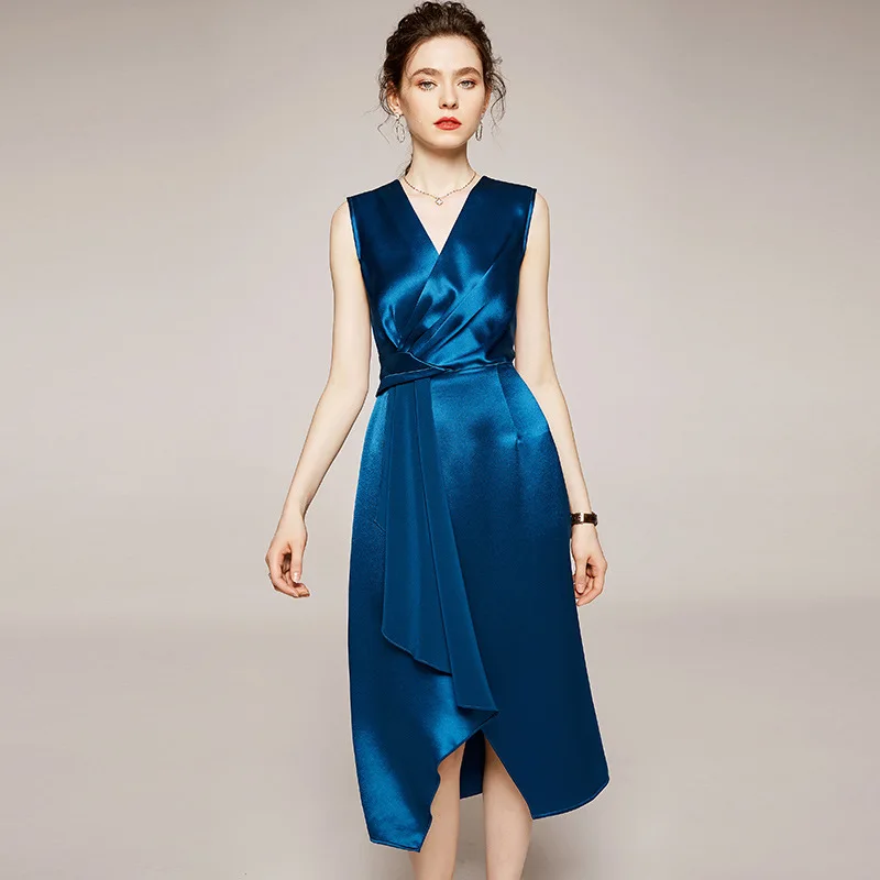 Новинка лета 2020 однотонное облегающее платье миди без рукавов с V-образным