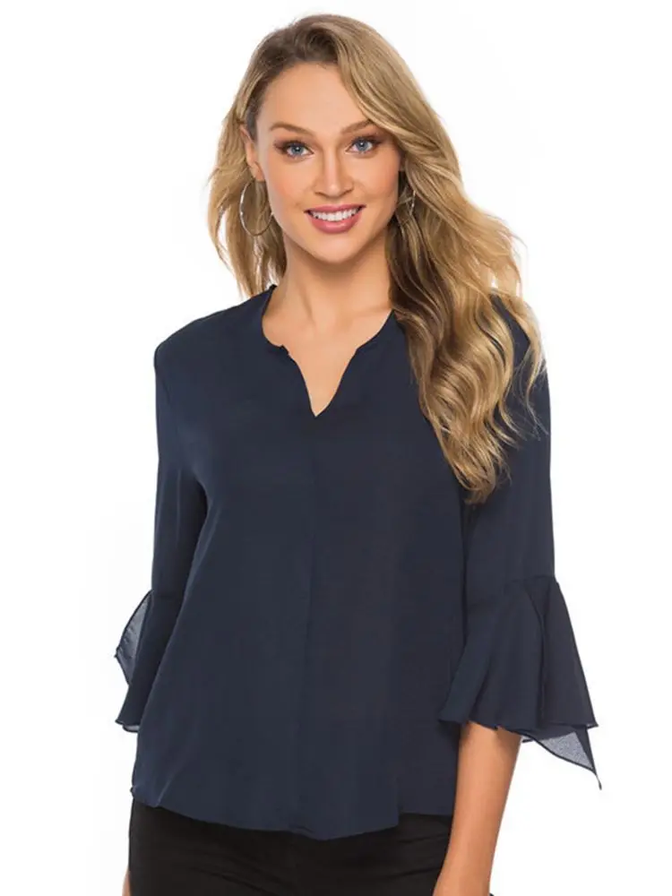 

Женская шифоновая рубашка темно-синяя свободная блузка с V-образным вырезом и расклешенными рукавами Новинка 2022 простая повседневная Униве...