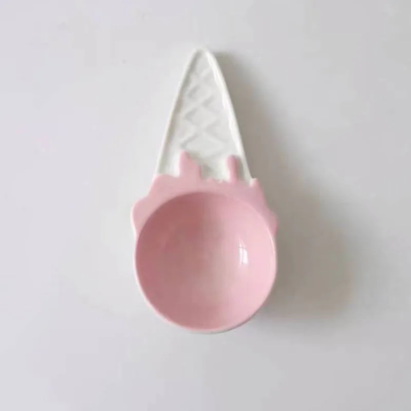 

Lovely Pink And Tender Ice Cream Small Spoon Personality Creative Ceramic Soup Spoons Kitchenware