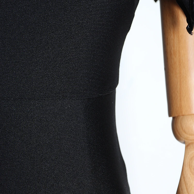 Женское облегающее платье TWOTWINSTYLE белое вечернее с v образным вырезом короткими