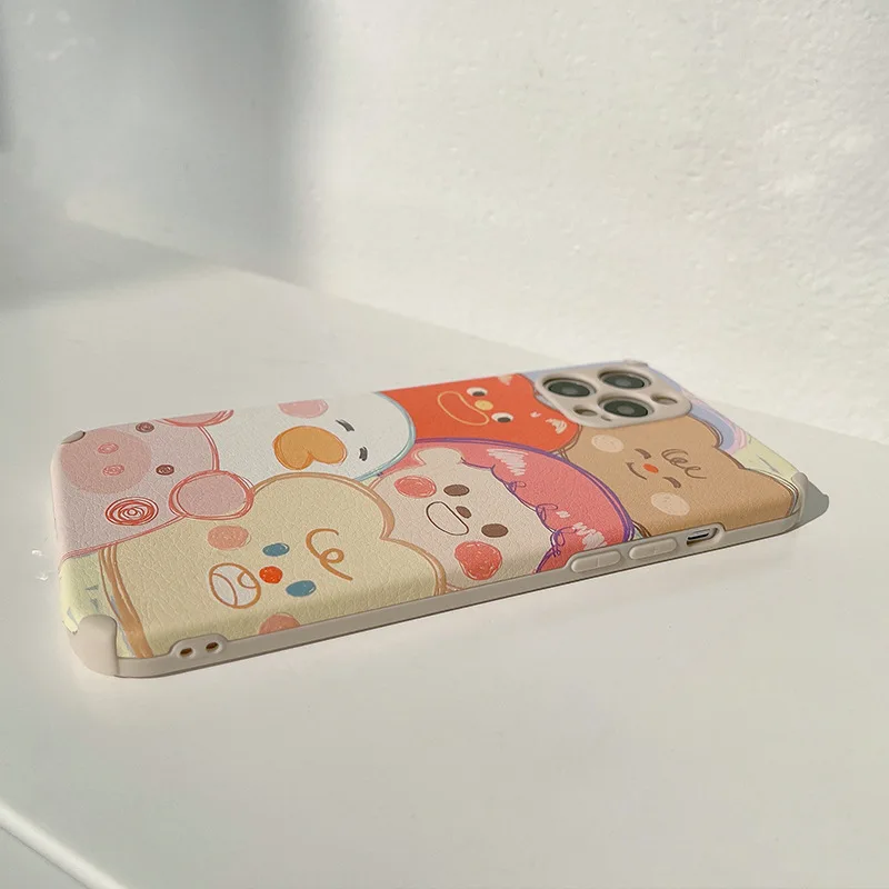 

Amine Phone Cases For iPhone 12 ProMax 11 Pro Xr Xs 7 8 Plus 12 Mini Cute Bear Cartoon Protection Silicone Cover Oil Painting