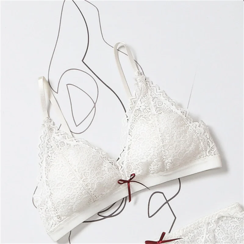 

Summer Ultra-thin Wire-free Bra Ladies Seamless Sexy Lace Butterfly-decorated Gathering Bra