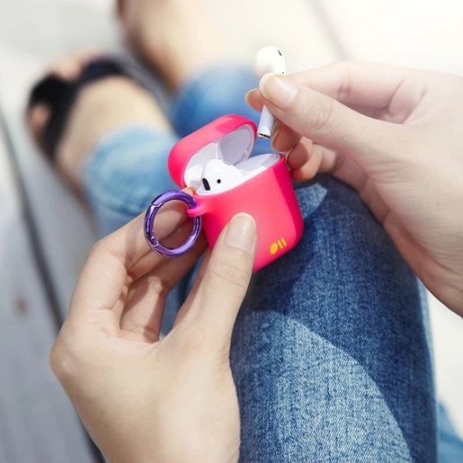 Чехол Case-Mate AirPods Hook Ups Case&ampNeck Strap с возможностью беспроводной зарядки и шнурок для