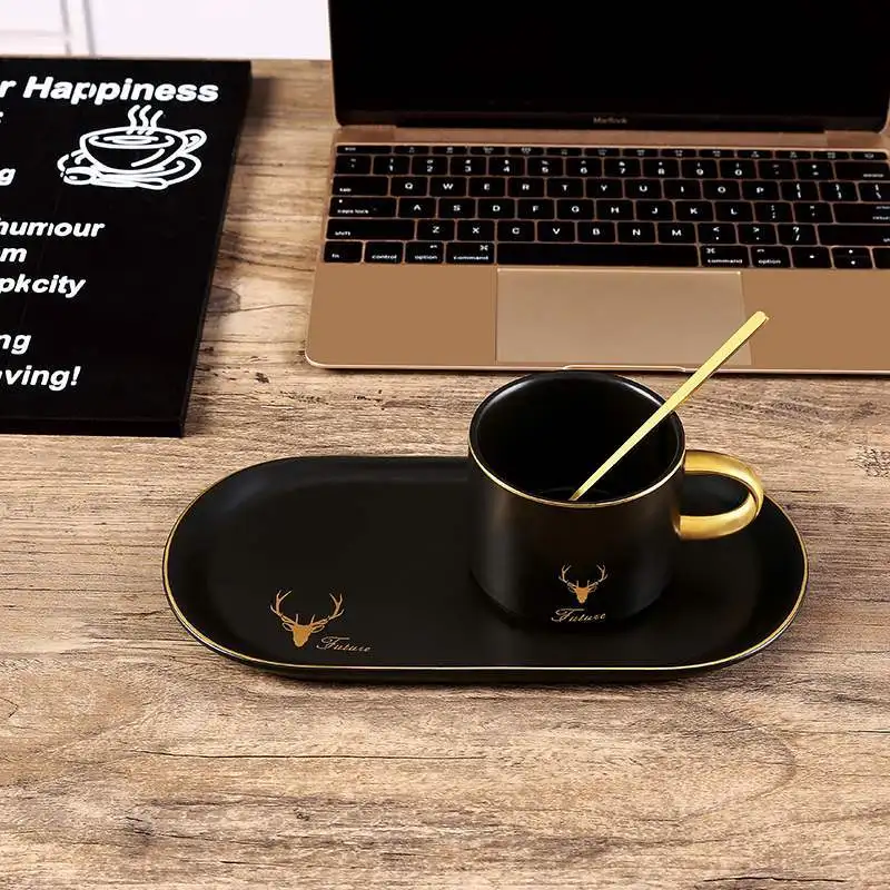 

Королевская Персонализированная черная кофейная чашка фарфоровая чашка для чая и блюдца керамическая Европейская многоразовая чаша для к...