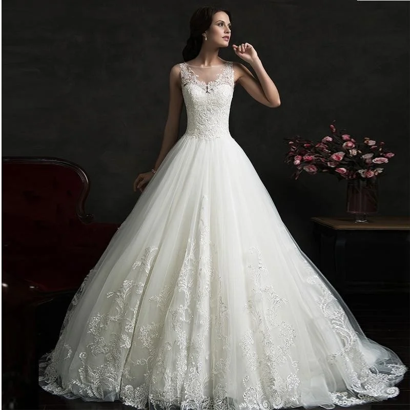 

Bride's Wedding Dress Female 2021 New Spring Slim V-neck Sen Series French Wedding Dress Small Tail Wedding Dress