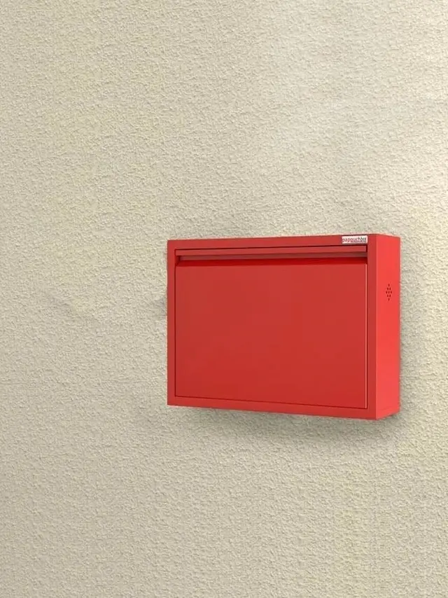 

Single Red Metal Shoe Rack