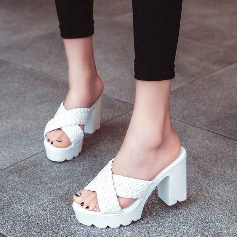 

Шлепанцы женские на квадратном каблуке, сланцы, офисная обувь, высокий каблук, черные белые, лето 2021