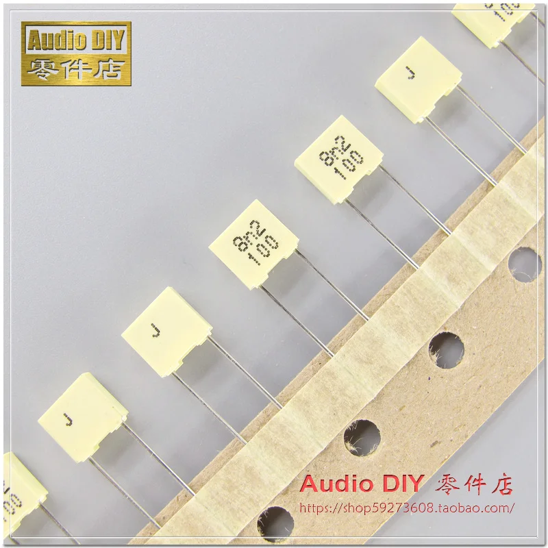 30pcs/50pcs AV R82 8200pF/100V 5% copper pin film capacitor MKT Italian original cassette 8.2nF 822 free shipping