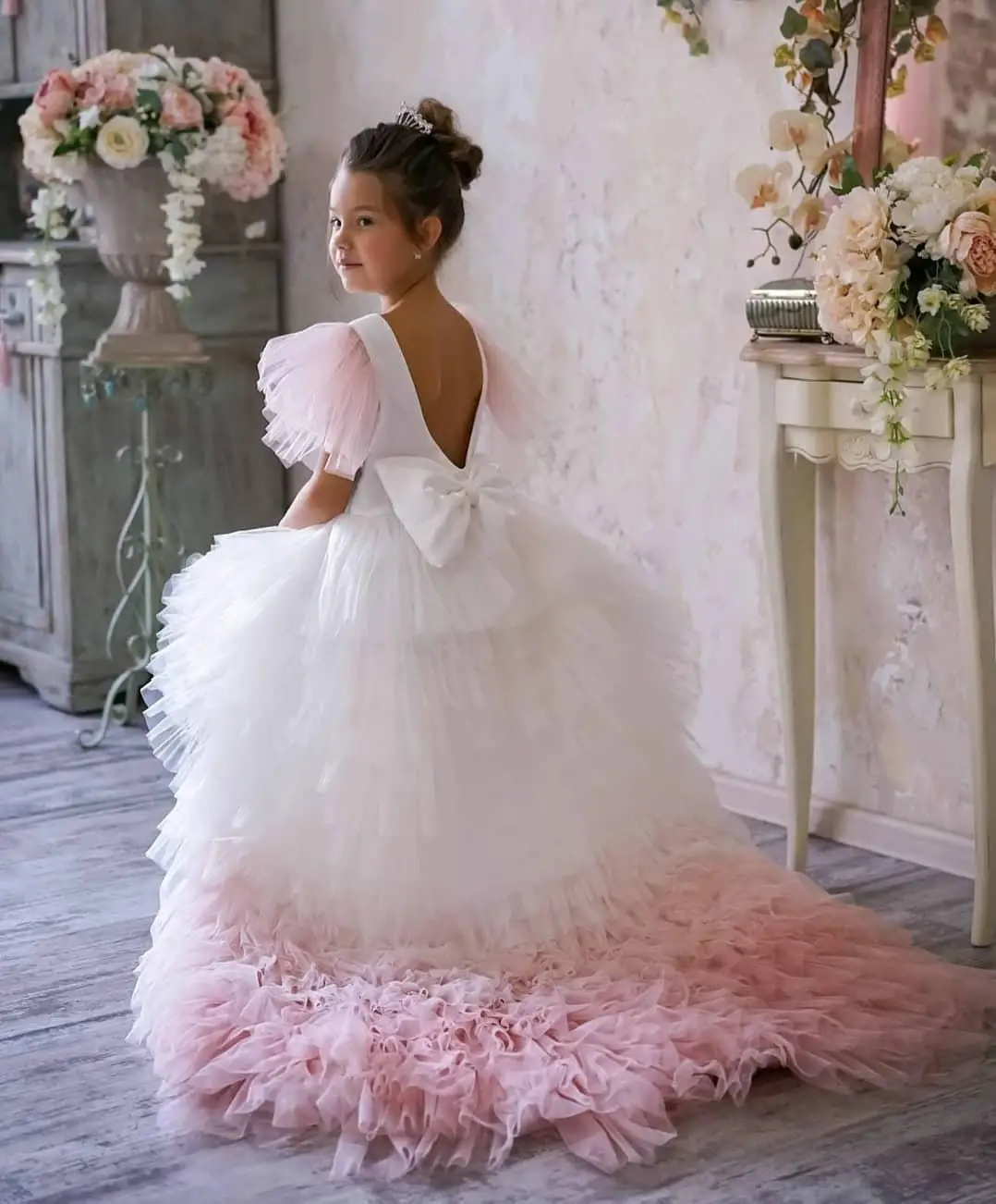 

Beautiful Princess Birthday Party Dress Layers Tulle Backless Kid Cloth Pageant Gown Christmas New Year Dress