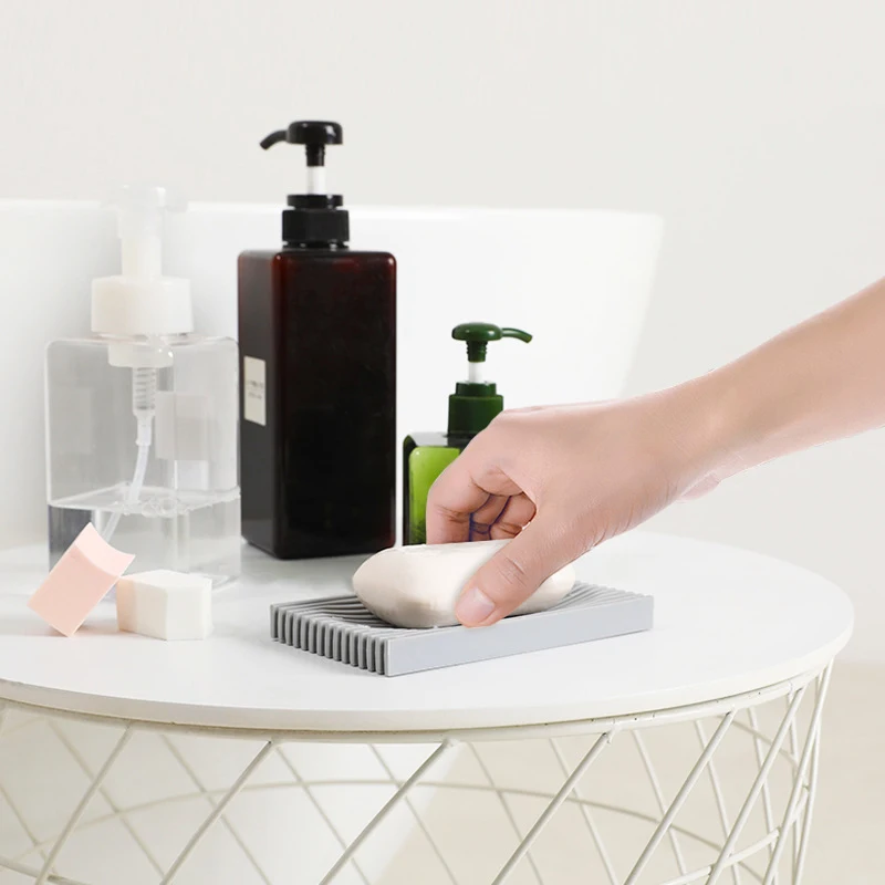 

Creative Silicone Shape Soap Box Drain Soap Holder Box Bathroom Supplies Shower Storage Box Non-slip Soap Dish Bathroom Gadgets