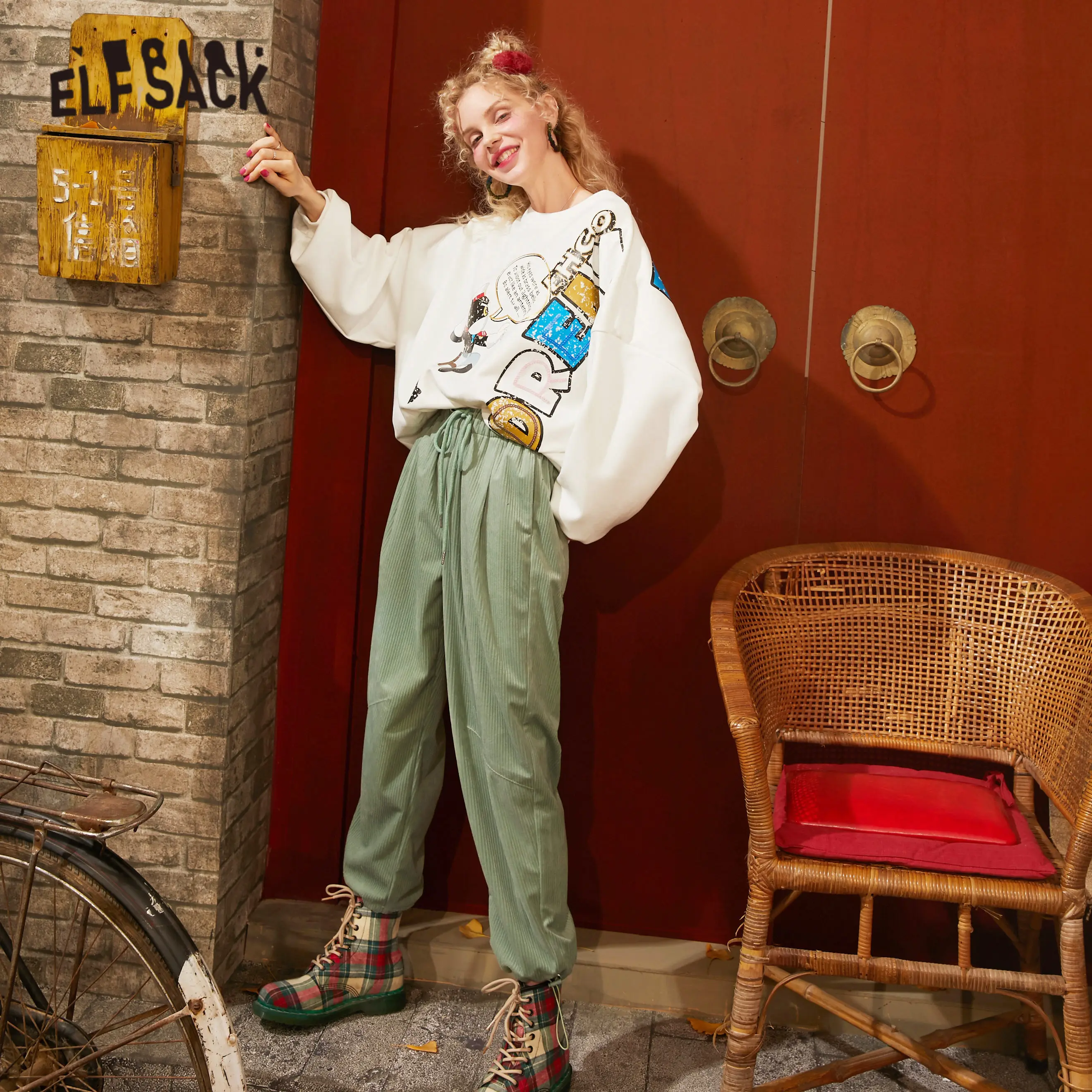 Женские вельветовые шаровары ELFSACK черные однотонные повседневные брюки с