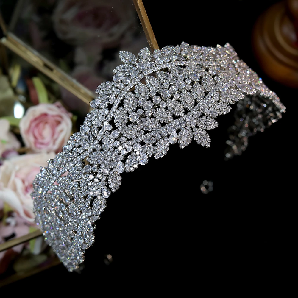 Женская тиара в стиле барокко с фианитом | Украшения и аксессуары