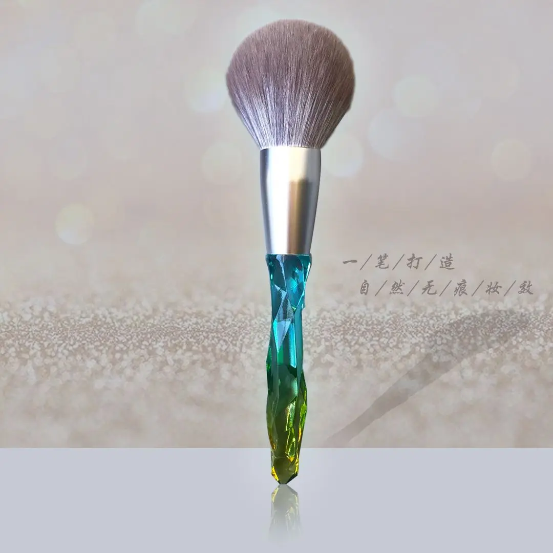 

1PCS Pro Makeup Brush Beautiful Cosmetics Brush Soft Large Blush Powder Foundation Brush Universal Cosmetic Make up Brush Tool