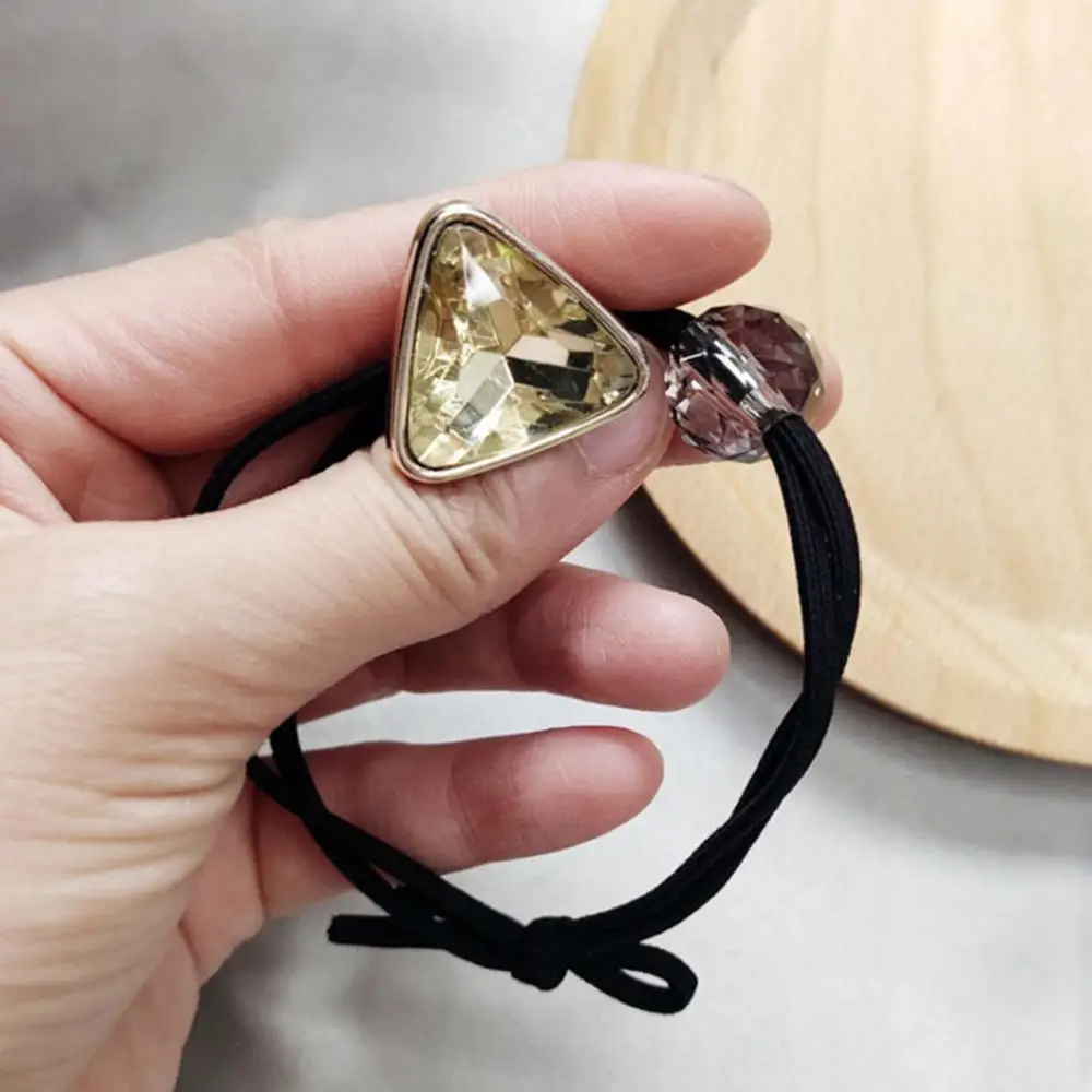 Резинка для волос эластичная с бусинами и кристаллами | Красота здоровье