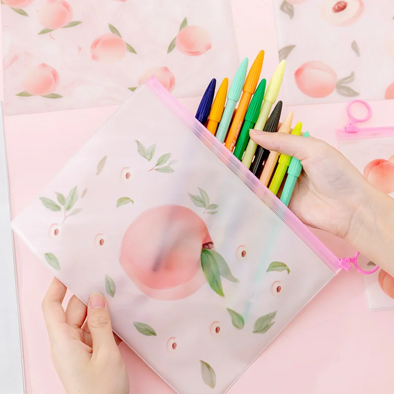 Пенал розовый персиковый на молнии с кольцом из ПВХ папка для документов сумка