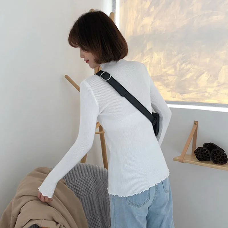 Женский свитер с воротником-хомутом вязаный высоким эластичным поясом