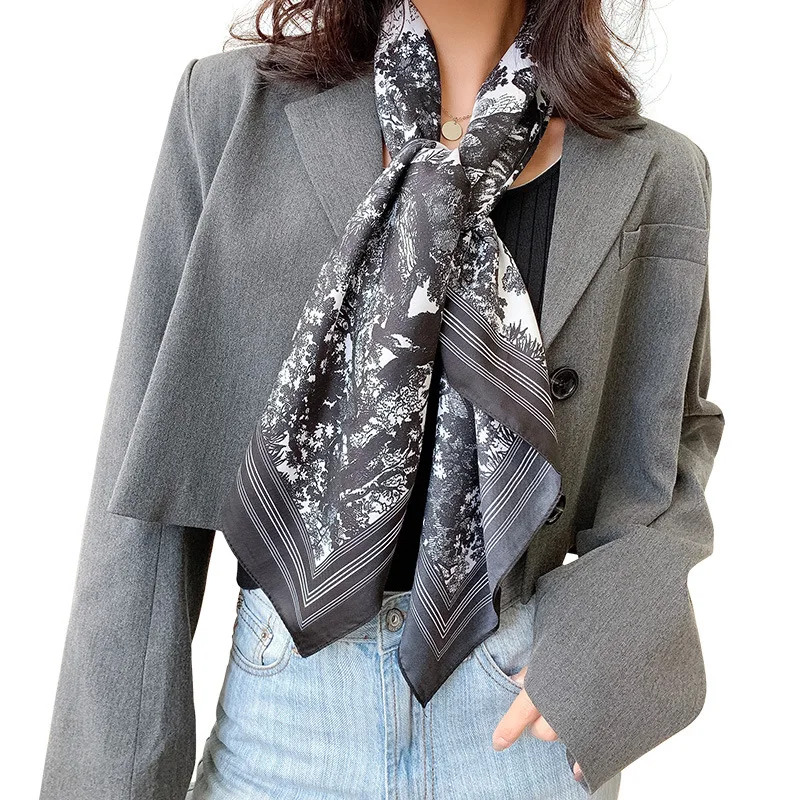 

Luxury Brand Women Silk Scarf Printed Foulard Female Square Scarves Spring Summer Shawls for Ladies Bandana Kerchief Hijab