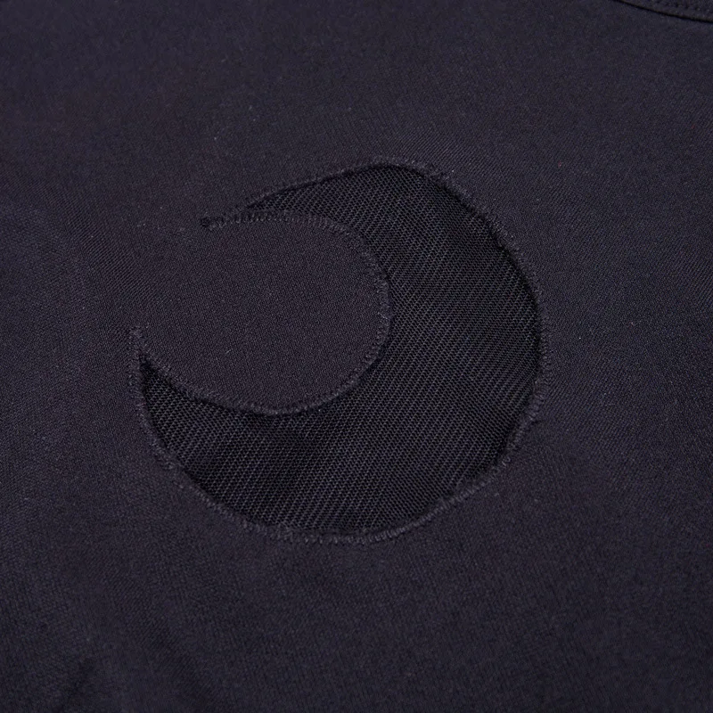 Женское готическое платье на бретельках с открытыми плечами летнее