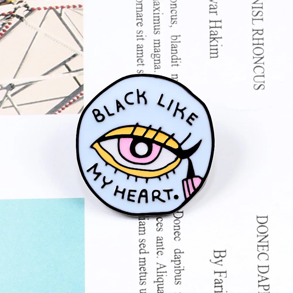 Крутые скрученные часы эмалевые заколки для лацканов подводка глаз красная