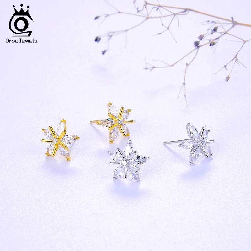 Женские серьги-гвоздики из серебра 925 пробы в виде снежинок | Украшения и