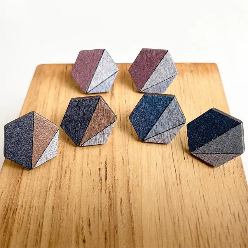 Женские шестигранные серьги-гвоздики трехцветные геометрические серьги из
