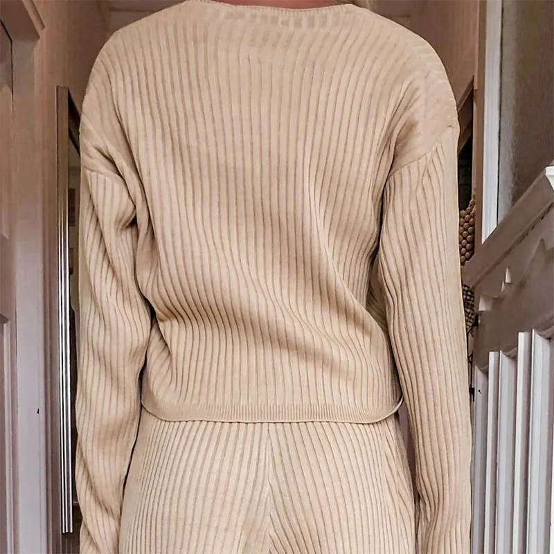 

Knitting Two Pieces Sets Women V-neck Long Sleeve Button Crop Tops And Elastic Shorts Suits Female Fashion Outfits Autumn Sets